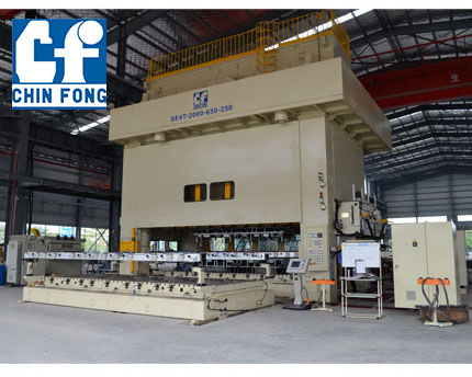 MÁY DẬP SE4T TỰ ĐỘNG ĐA CÔNG ĐOẠN